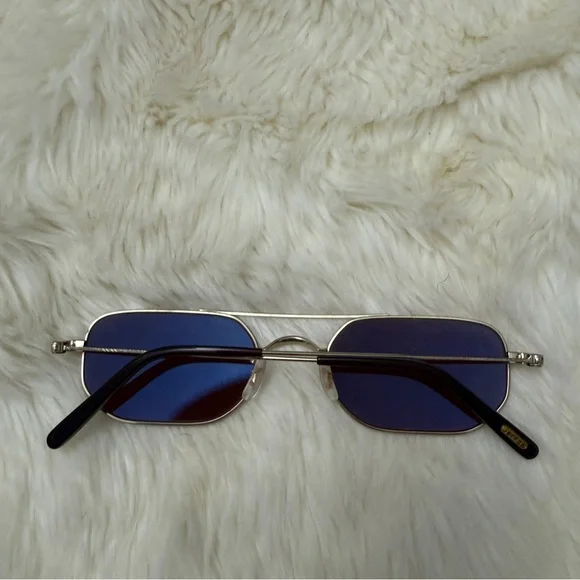 OLIVER PEOPLES
Indio 51MM Geometric Sunglasses - Picture 2 of 5